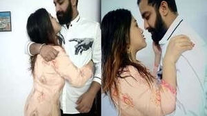 Horny wife gives a blowjob and gets rid of her man's cock