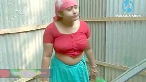 Village bhabi's spit-filled bath time