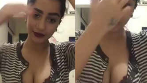 Cat's big boobs and sexy body in a steamy video chat