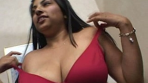 Pregnant Payal gives a poorly lit blowjob while showcasing her large breasts