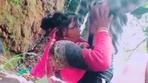 Tamil aunts in hot videos who enjoy working all year long