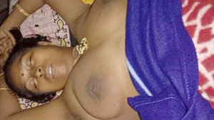 Indian bhabhi caught naked in the bed