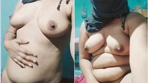 Desi babe unleashes her sexuality with solo masturbation session