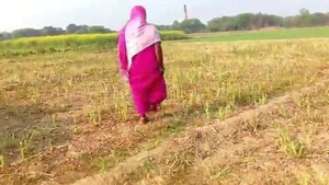 Bihari village bhabhi gets wild in the open fields