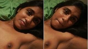 Lover cums on girlfriend's face in hot video