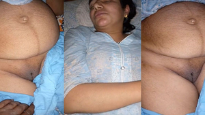 Mature aunt's naked pussy exposed in village sex tape