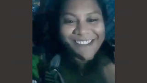 Tamil girl gives a middle finger while pleasuring herself