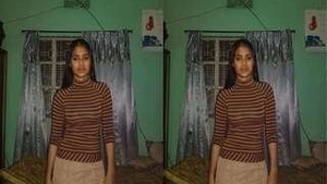 Indian babe gets naughty in the bathroom