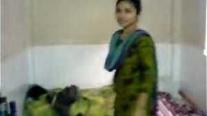 another hot pakistani couple