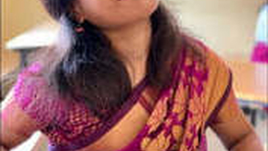 Hairy Indian girl indulges in solo play with her fingers