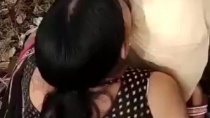 Bhabi gives a blowjob in the great outdoors