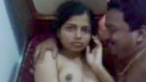 Indian babe from Lucknow indulges in outdoor sex