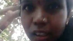 Hindi-speaking couple enjoys outdoor sex in clear video