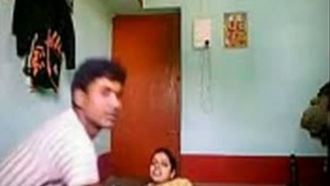 Latest MMS scandal features Hindi village porn of devar fucking bhabhi on floor
