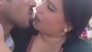 Pakistani couple explores the great outdoors in porn video