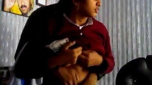 Pakistani molvi and college girl in steamy video