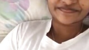 Sexy Tamil GIRL Showing