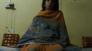 Indian wife enjoyed by the pandit after puja