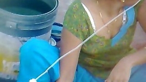 Indian Housewife Cleveage Movies.