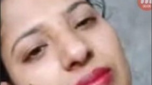 Horny Bhabhi gets naughty and wild in a steamy video