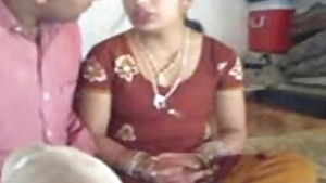 Married bhabhi her pussy with friend wid Hot Moans