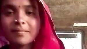 Indian girl shows her masturbation skills for the camera