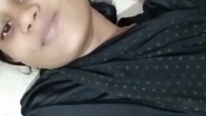 Desi Cute lez Girl Showing And Fingering her wet Pussy stuffed With Moaning