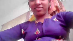 Blonde Indian girl masturbates in HD video
