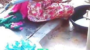 Village bhabi bathing open