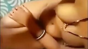 Sexy Bhabhi Giving Nice Blowjob