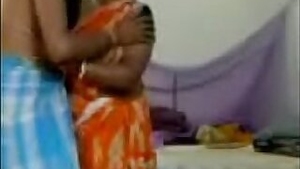 Bhojpuri kaamwali ki bur ko Bihari malik ne phada