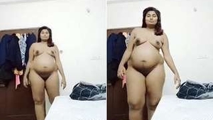 Swati Naidu flaunts her bare body in front of fans