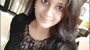 Finger Fucking Pakistani Girl?s Sexy Pussy