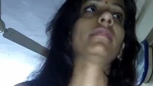 Hairy pussy gets pounded in wild Indian sex scene