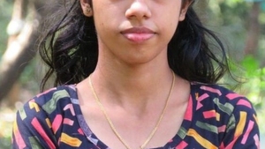 Watch a slim and curvy mallu girl in action