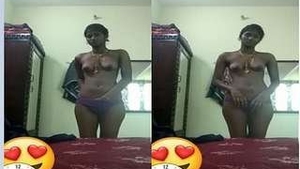 Telugu wife flaunts her big boobs in video call