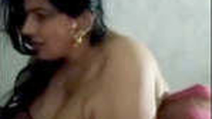 Bhabi from India takes on her lover's big dick