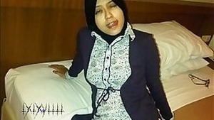 Sex Tudung Trinawati . Y .