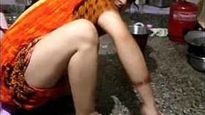 Bhabhi Janaki's seductive performance in a home video