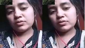 Bangladeshi girl flaunts her body on video call