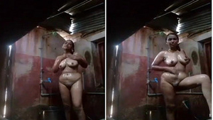 Tamil wife's nude bath for hubby in HD video