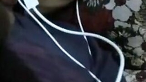 Aunty takes care of online Desi sex client and airs big twins for him