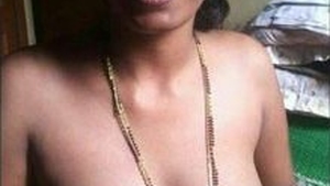 Young Indian aunt has passionate sex with her father in the living room