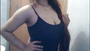 Bangladeshi Sexy Girl more Clip