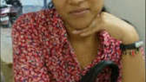 Desi Budi takes control in steamy video