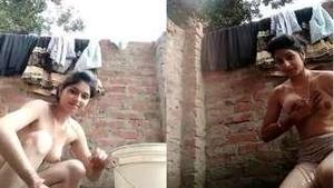 Bhabhi's steamy bathroom video gets recorded