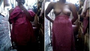 Unique glimpse of a Bangladeshi girl's attractive body and breasts