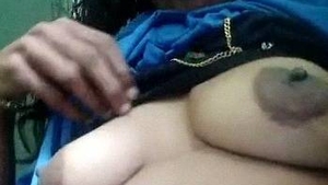 Mallu auntie Powra shares MMS video of her sexual activities