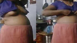 After sex affair chubby Desi woman permits lover to take a look on XXX tits