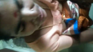 Desi housewife gives a sensual blowjob while chatting